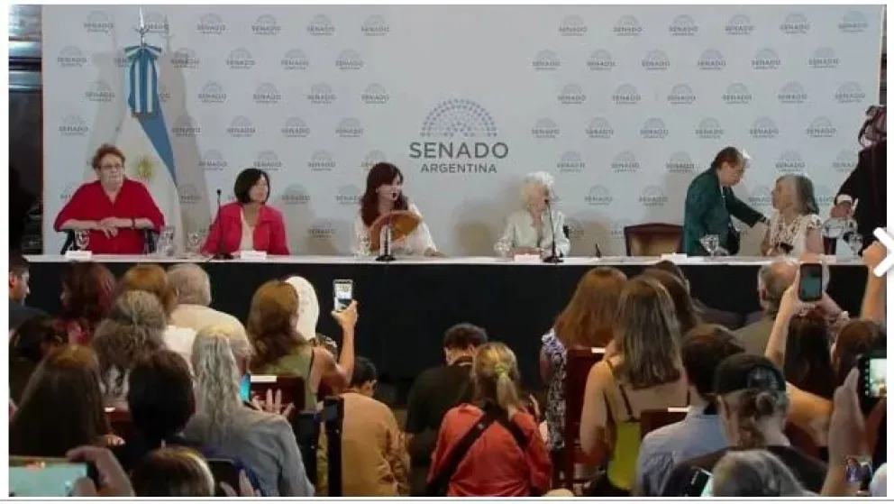 Cristina apuntó contra la Justicia: "Hoy no son los tanques, sino los tribunales los que clausuran y disciplinan"