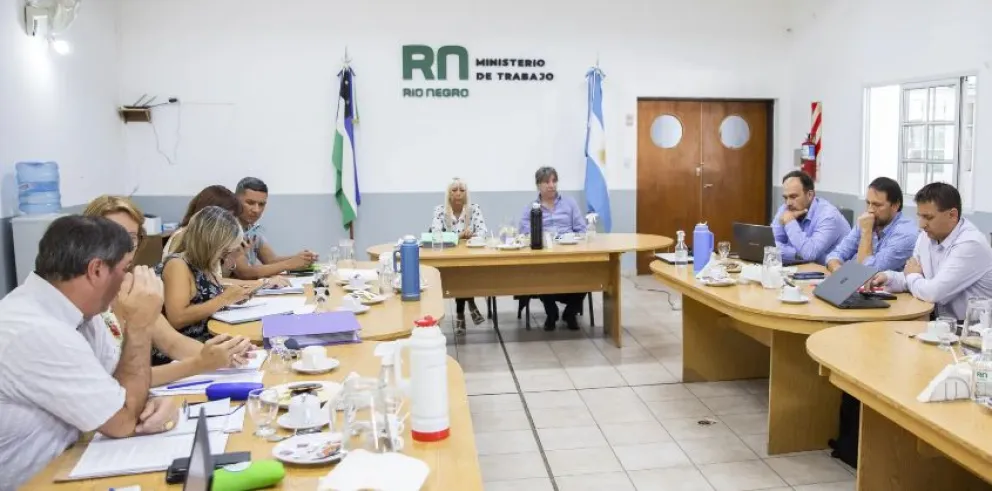 Este viernes, UnTER y el gobierno vuelven a reunirse para resolver la paritaria 
