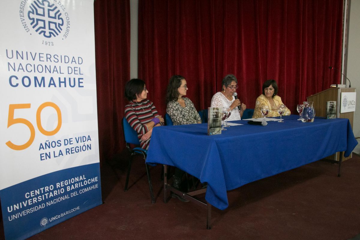 Presentaron El Libro Nosotras Somos Ellas Que Refleja La Historia Invisibilizada De La Mujer 9257