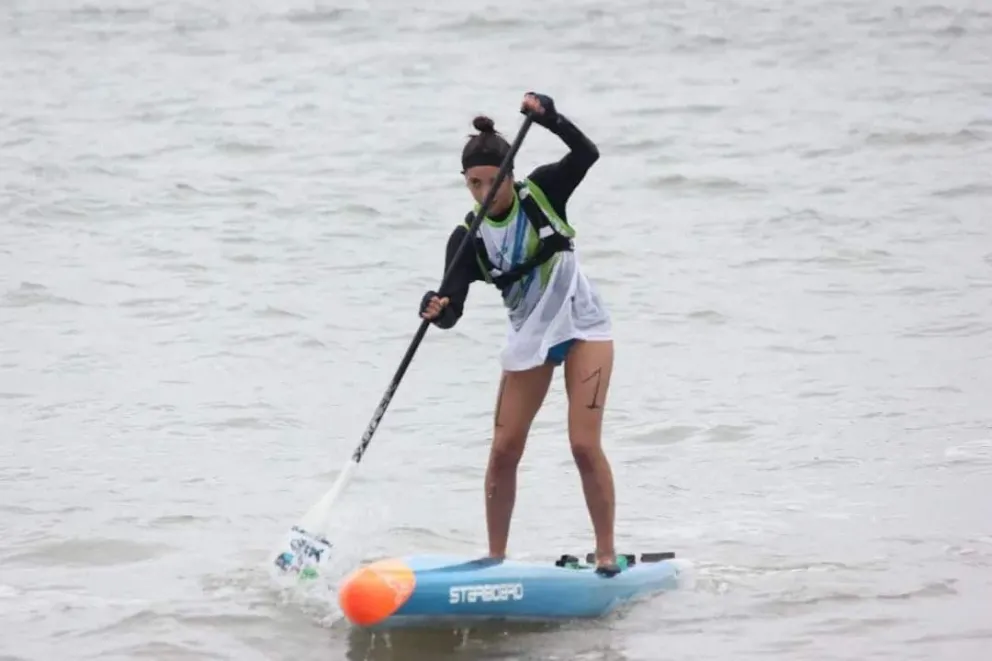 Gran actuación barilochense: medalla de plata para Río Negro en stand up paddle