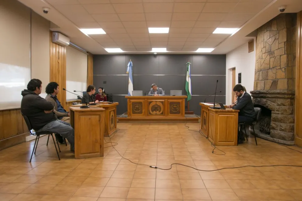 Corte Suprema rechazó planteos de comunidad Buenuleo e irán a juicio oral