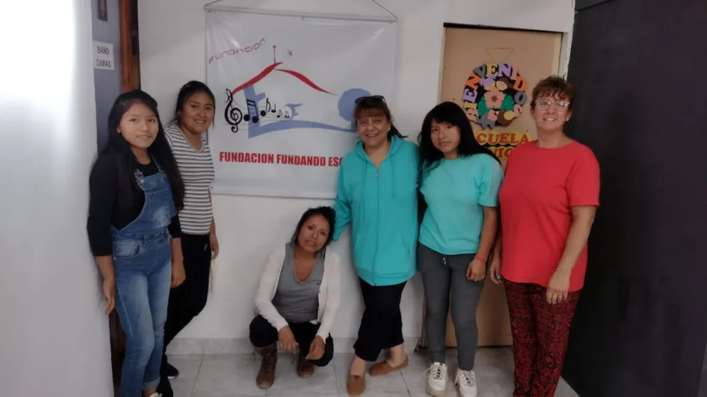 En el barrio Malvinas dan la merienda y brindan apoyo escolar