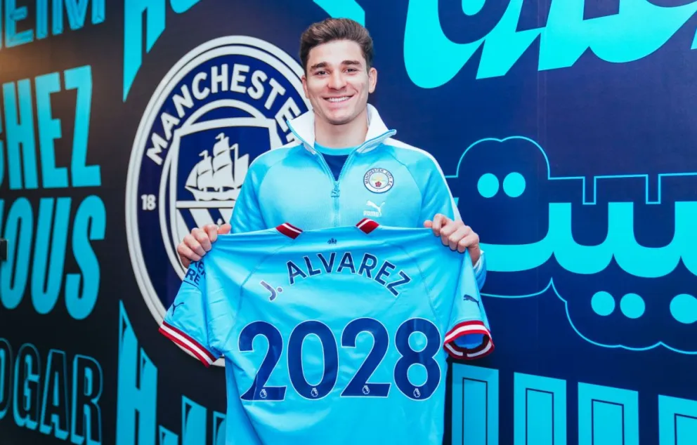 La “Araña” Álvarez renovó su vínculo con Manchester City hasta 2028