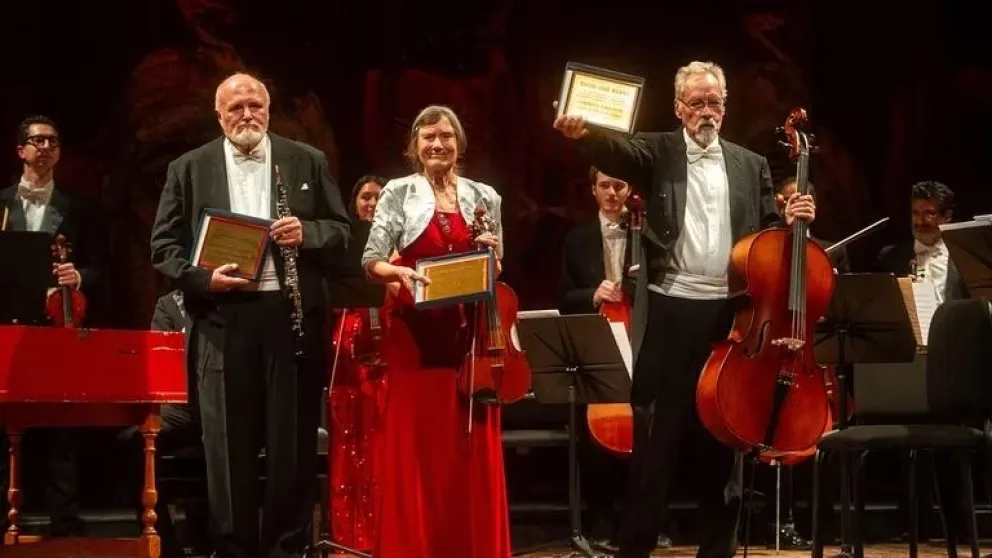 La Camerata Bariloche festejó sus 56 años en el Teatro Colón con tres despedidas 