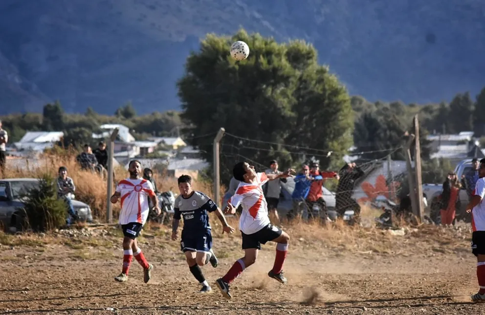 Gimnasia y Pincharratas siguen arriba en la B