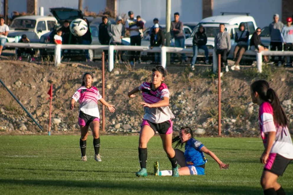 Arranca otro torneo en cancha grande