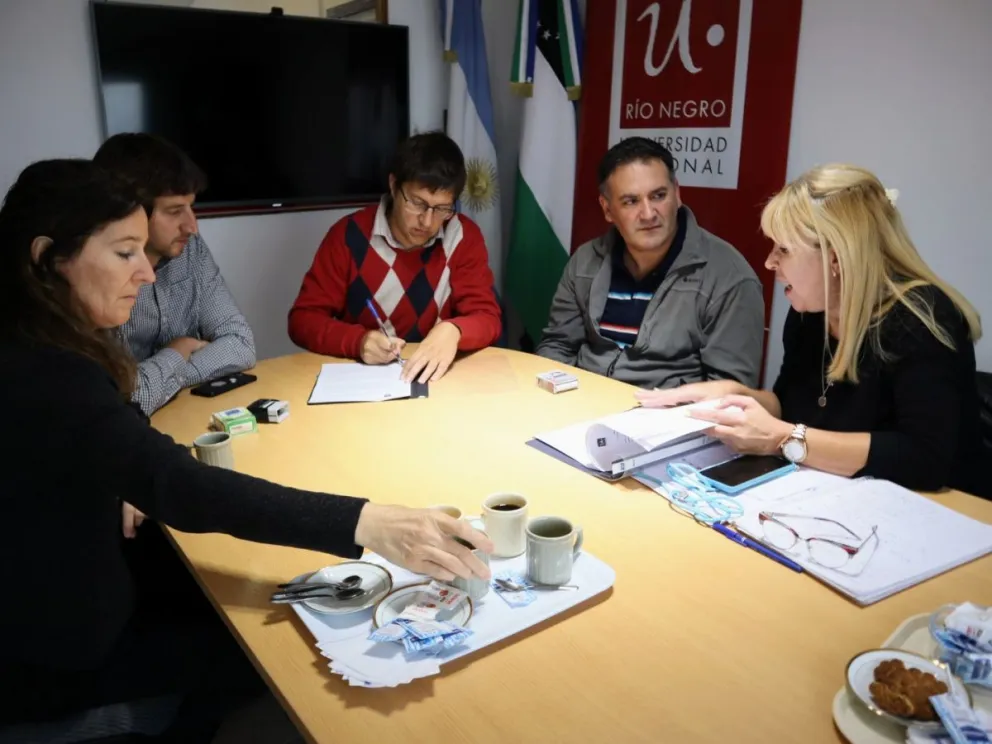 Estudiantes secundarios serán parte de las Unidades Ejecutoras de Investigación de la UNRN