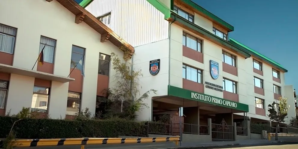 Alumnos del Woodville y el Primo Capraro involucrados en “escraches” con mensajes racistas