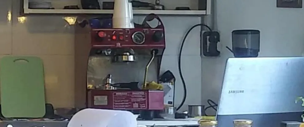 “Nos dejaron en bolas”, manifestó la propietaria luego del robo a su food truck 