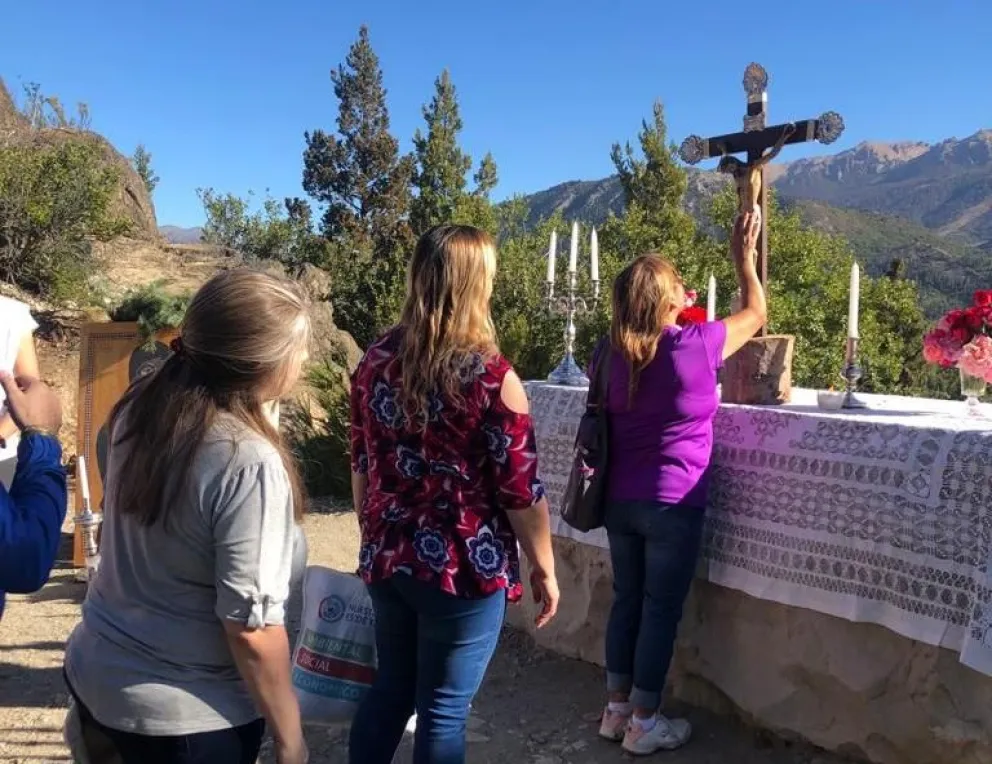 Se realizó el “Vía crucis del Amor”