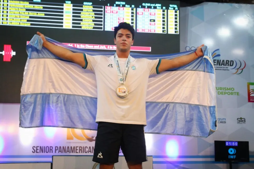Fiesta en Bomberos Voluntarios: tres medallas de plata para Dante Pizzuti