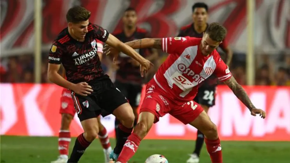 River busca afianzarse en la cima y recibe a Unión de Santa Fe: hora y TV
