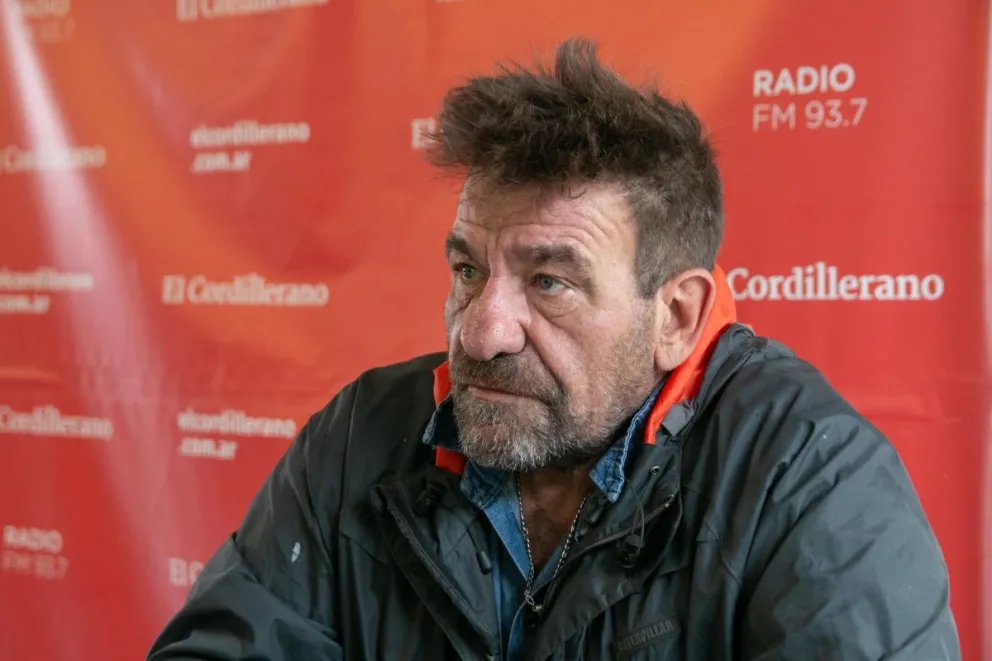 La historia de un hombre que estuvo en el buque que llegó a Malvinas para recuperar las islas