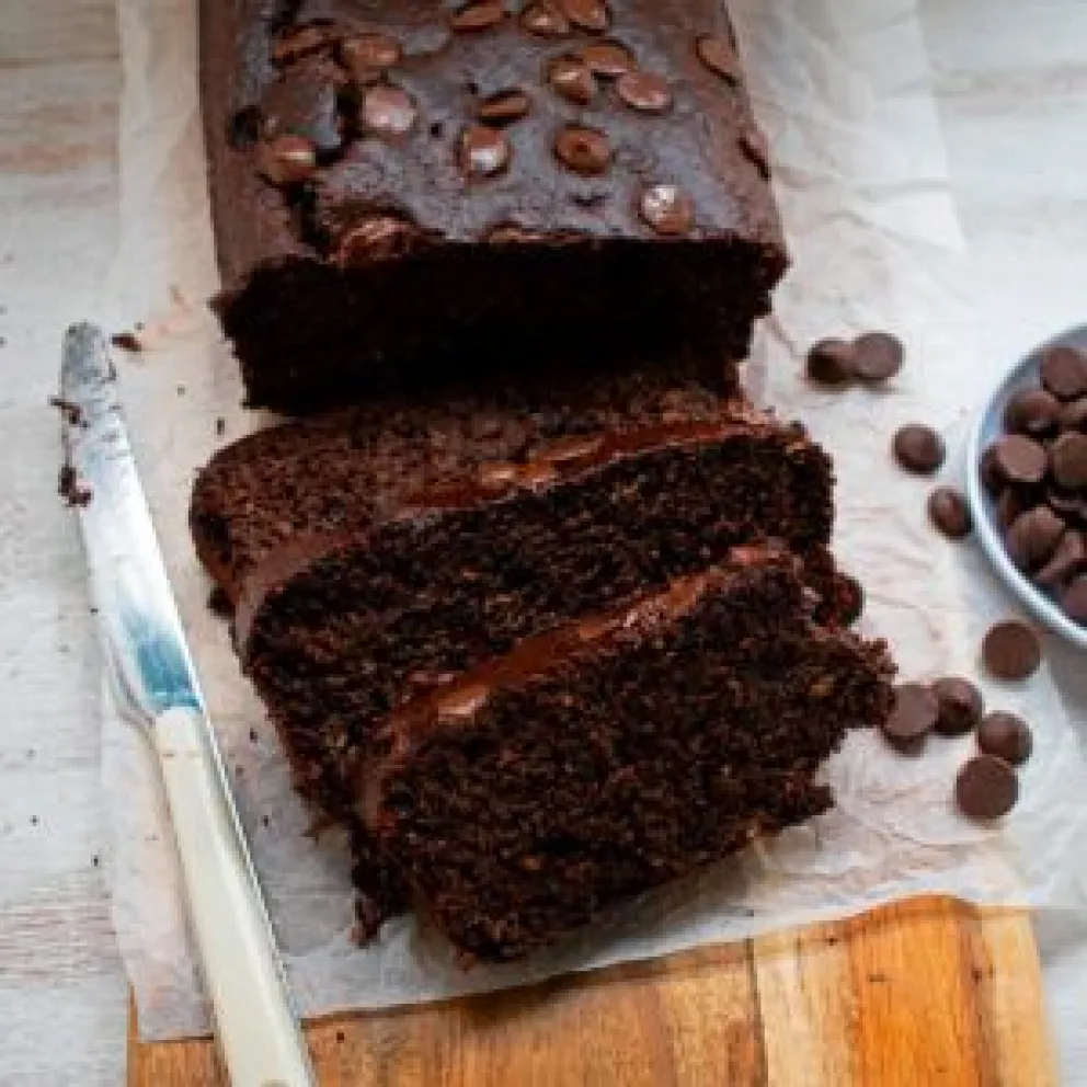 Animate a preparar un postre delicioso y nutritivo: Pan de chocolate y banana sin azúcar 