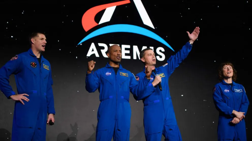 Artemis II: la Nasa presentó el equipo que viajará a la Luna, entre ellos una mujer y un afroamericano