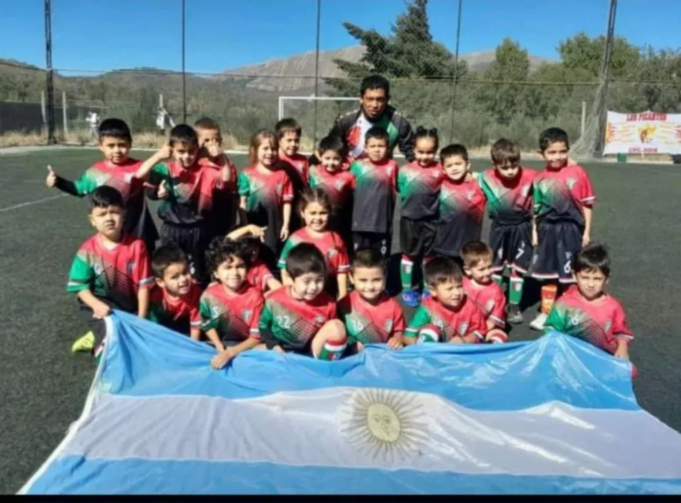 Excelente fecha del fútbol infantil
