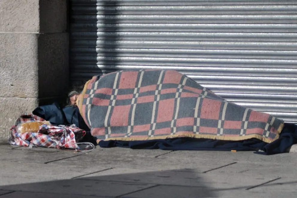 Se reglamentó una ley que garantiza los DDHH de las personas en situación de calle
