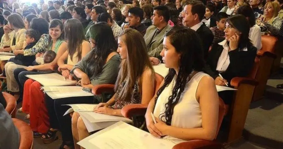 Las mujeres son mayoría en la población estudiantil de la UNRN