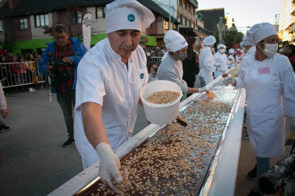 Metros de chocolate: hoy se elabora la barra más larga del mundo