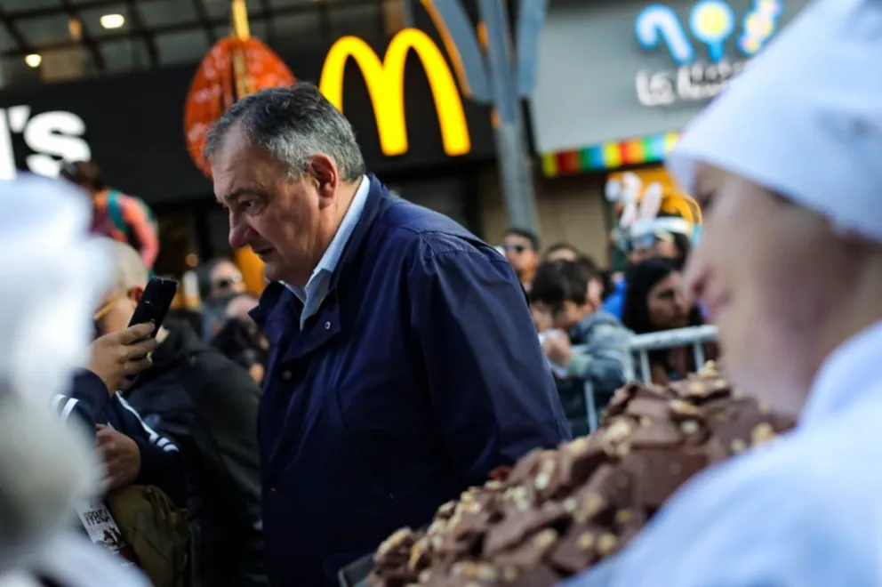 "Nos ponemos a disposición para hacer una transición ordenada que sea un ejemplo para nuestra ciudad"