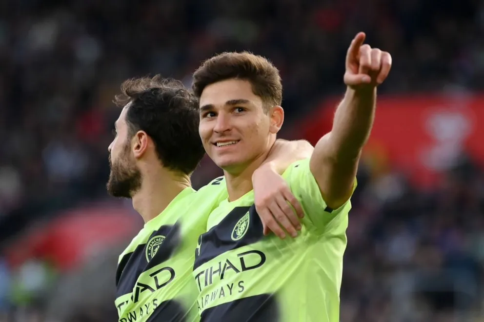 Julián Álvarez selló la goleada del City ante el Southampton