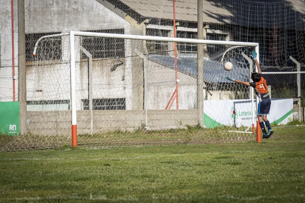 Podrá viajar con su equipo a Chile. Foto ilustrativa de Eugenia Neme.
