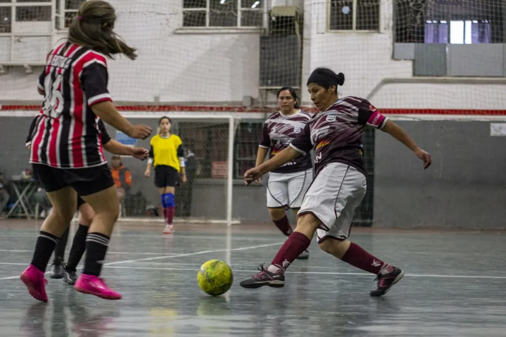 Las chicas de ADeFuL arrancan a jugar hoy