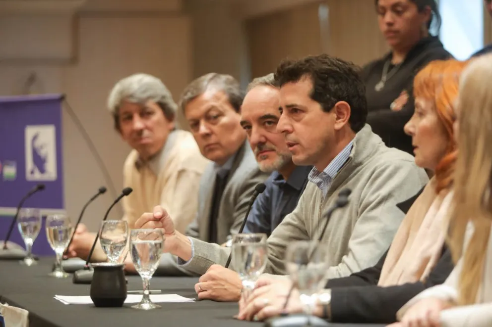 Wado de Pedro: "Vengo a apoyar este gran acuerdo por Río Negro"