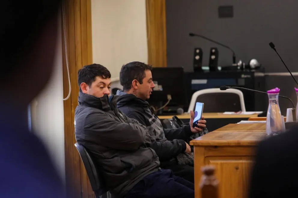 Le provocaron lesiones gravísimas al atacarlo con un caño de gas y a puñaladas: podrían declararlos culpables