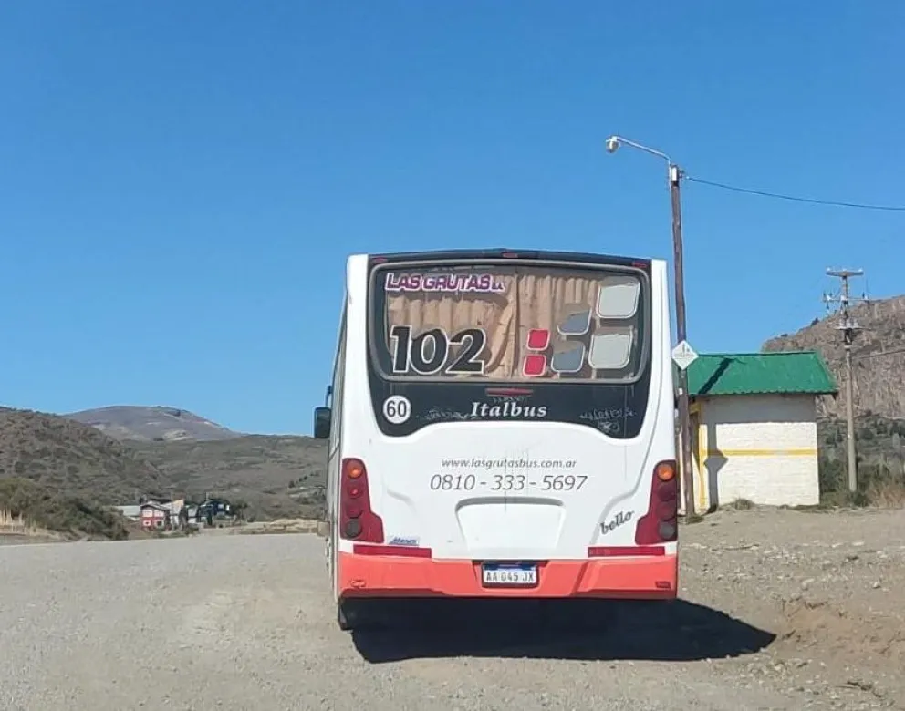 Vecinos de Dina Huapi piden que el municipio se responsabilice por las carencias en el transporte