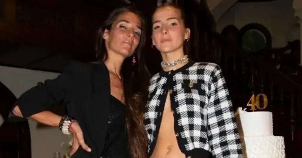 Juana Viale mostró la costumbre que Ámbar, su hija, heredó de ella