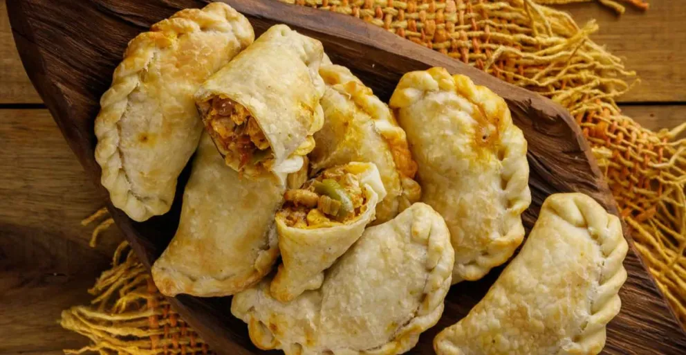 Paso a paso para hacer empanadas de pollo a la filipina