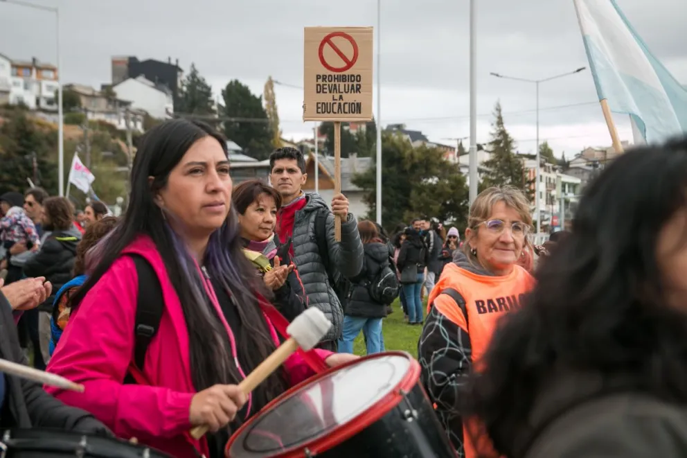 UnTER y Educación se reúnen: descuentos y suspensión de jornadas son los reclamos del gremio