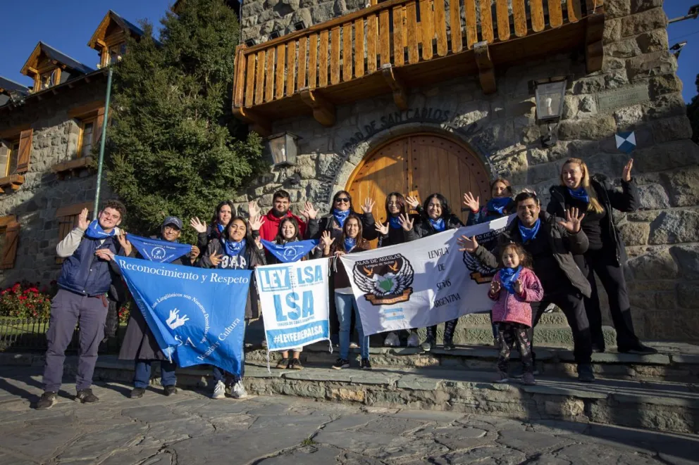 Aprobaron la Ley de Lengua de Señas y en Bariloche se festeja 