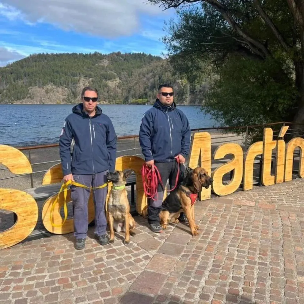 La Brigada Canina de Bomberos Bariloche participó del Primer Encuentro Cordillerano 