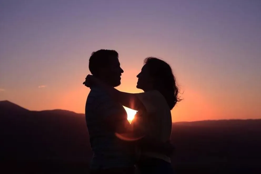 Por qué huyes de una relación según tu signo del zodíaco 