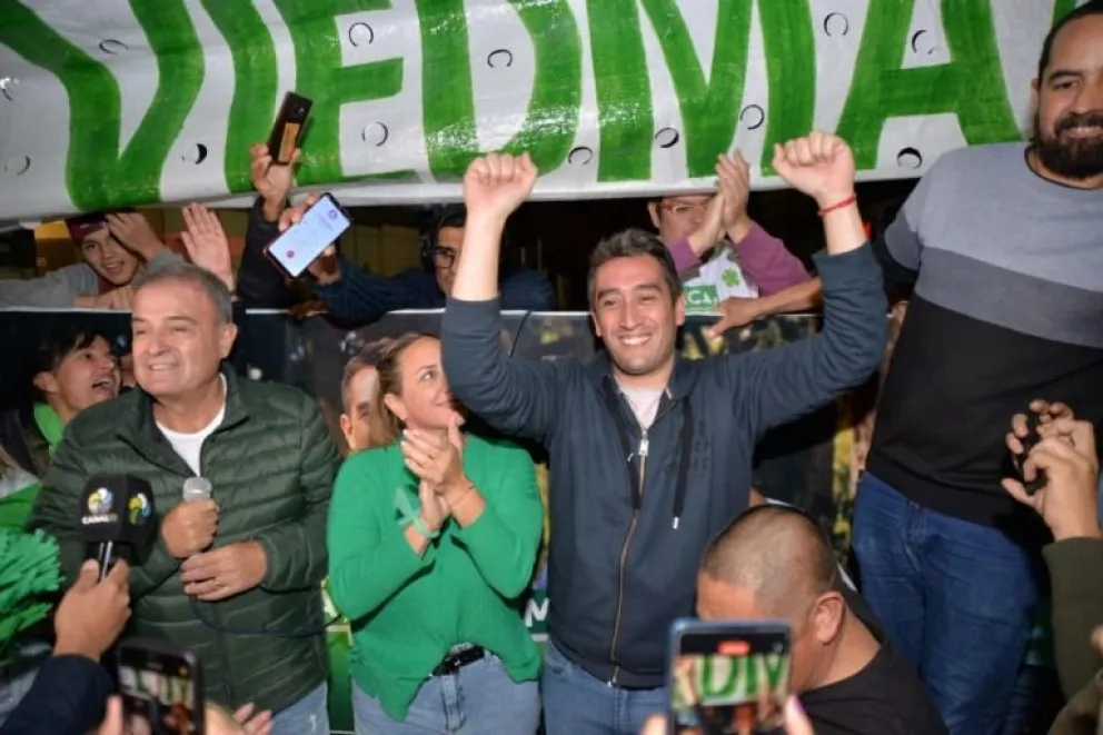 Marcos Castro se convirtió en el nuevo intendente de Viedma