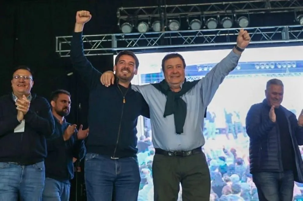 Alberto Weretilneck le sacó casi 20 puntos de diferencia a Aníbal Tortoriello