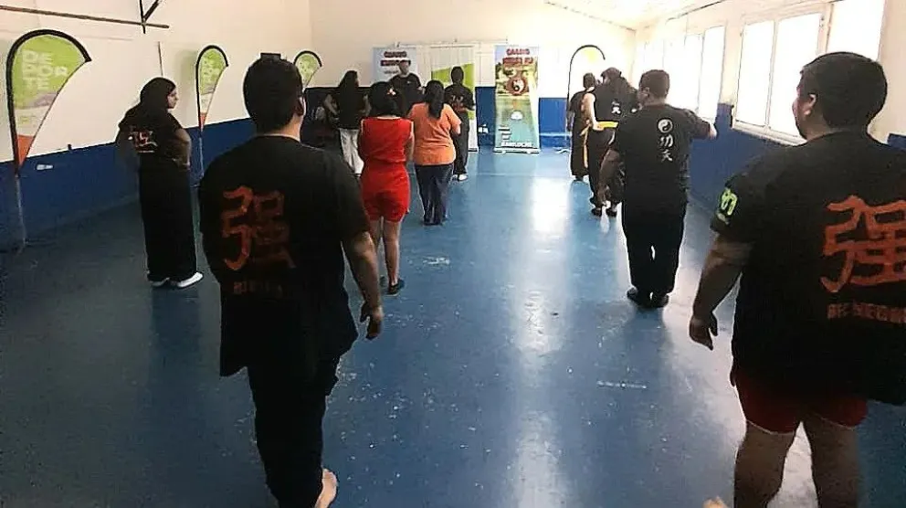 Invitan a personas mayores de Bariloche a practicar tai chi