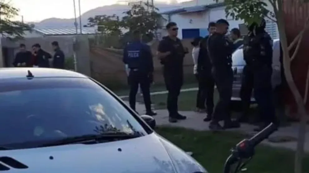 Lo lincharon con una llave cruz: entró a robar a una casa, fue descubierto y atacado por los vecinos