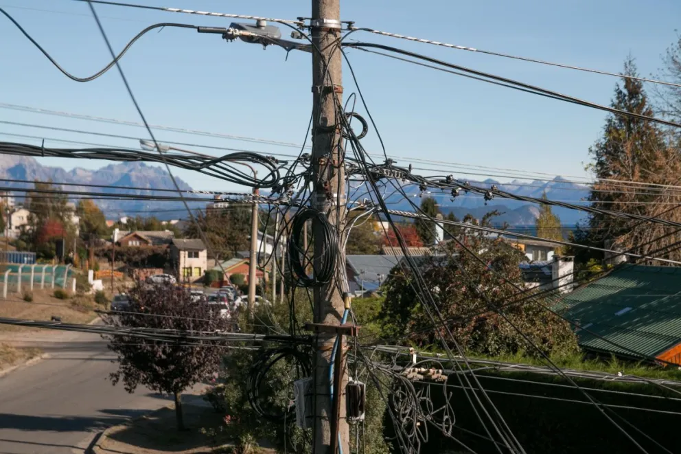 La CEB anunció que proyectan el soterramiento de más de 10 km de cableado eléctrico. Foto de archivo: Facundo Pardo
