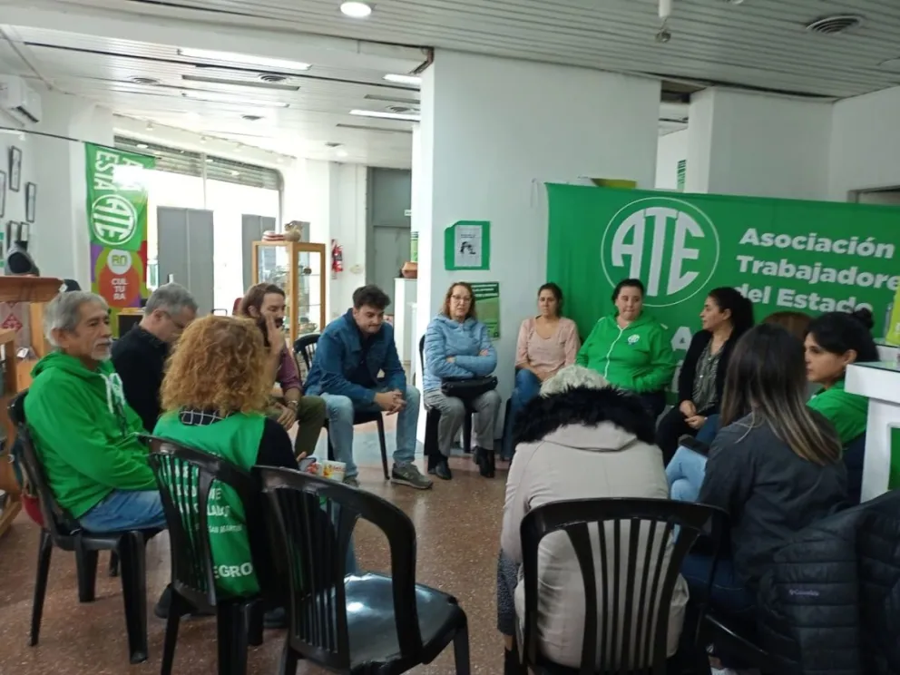 Casa de Río Negro: ATE profundiza medidas con un paro de 48 horas
