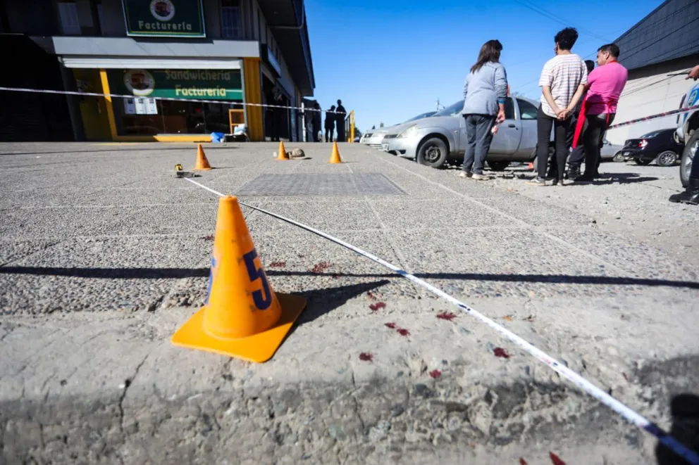 Habría sido apuñalado con la misma ganzúa con la que abrió el auto que estaba robando