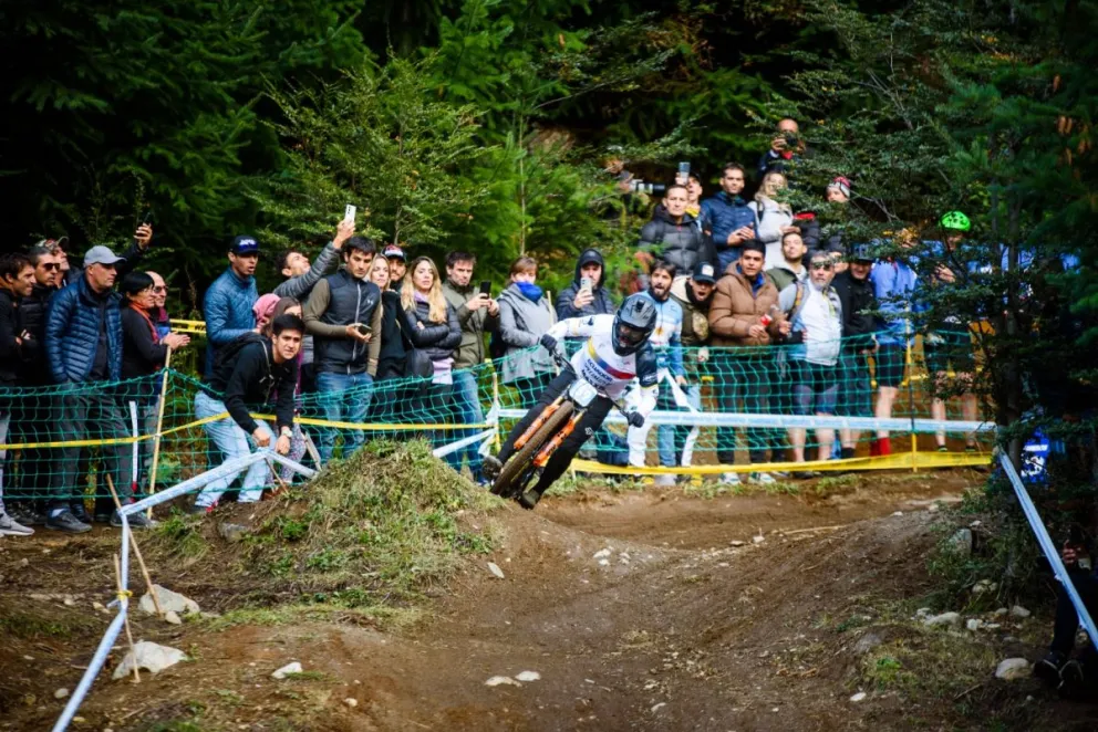 Destacadas actuaciones barilochenses en el mundial de mountain bike en La Angostura