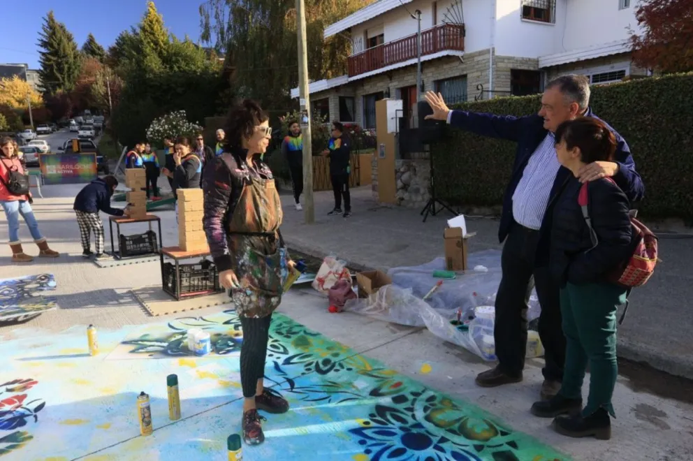 Se inauguró el renovado asfalto en hormigón en calle 20 de Junio