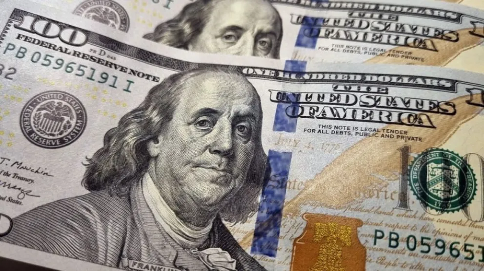 El dólar blue aumentó $33 en un día: a cuánto cerró hoy
