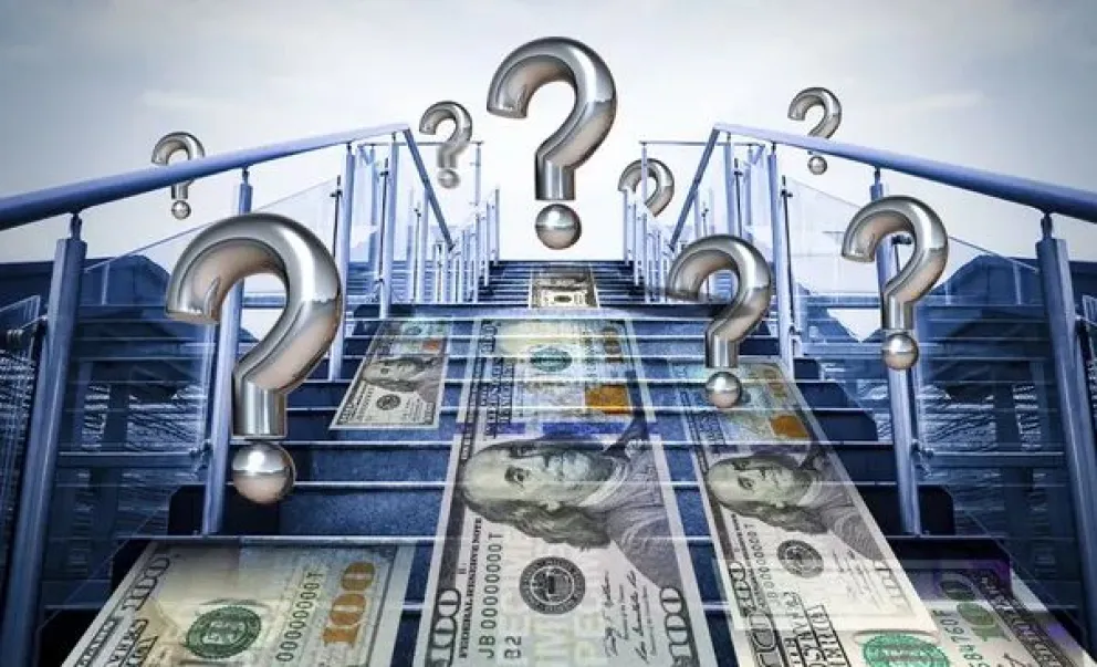 El dólar blue no tiene freno: economistas explican hasta dónde podría llegar