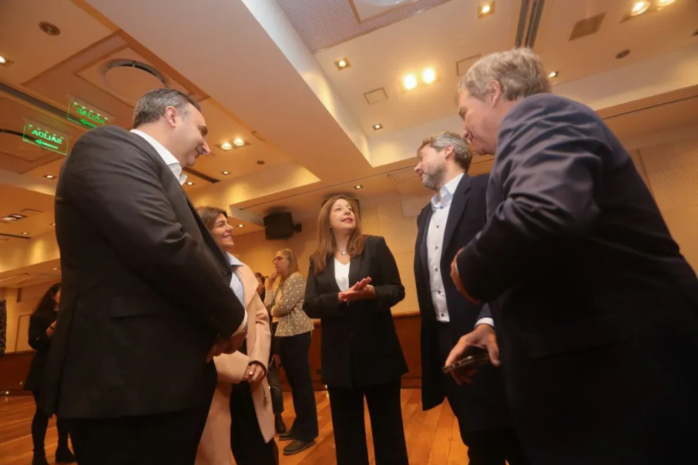 Conectividad, frecuencias aéreas y Pre Viaje, ejes del Congreso de FEHGRA en Bariloche 