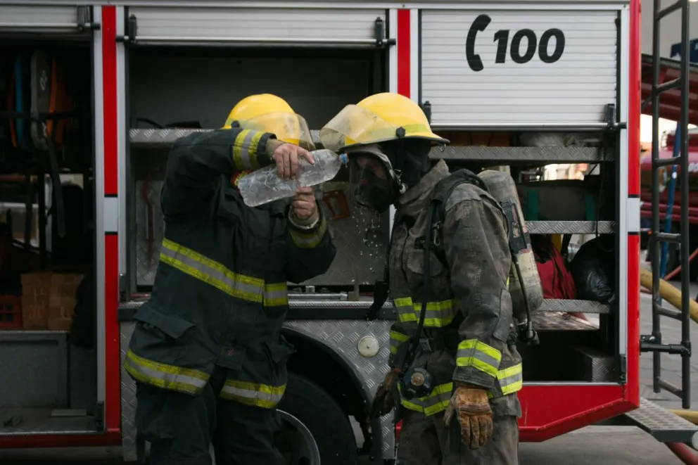Los Bomberos Voluntarios tendrán gratis los servicios provinciales y descuentos en telefonía, luz y gas  