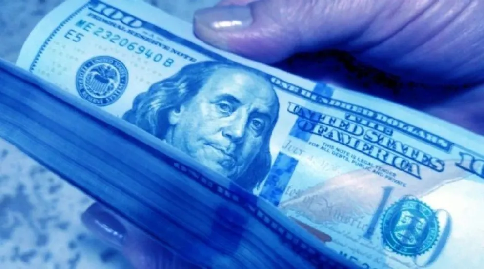 El dólar blue sigue en baja: cotización del jueves 27 de abril